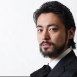 山田孝之は剛毛でオタク？髪型や身長は？アイドル好きの証拠画像